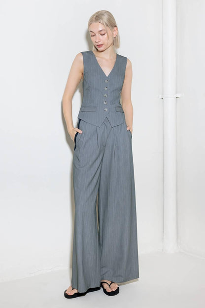 SMILE BRIGHT IN GREY WOVEN VEST Flying Tomato