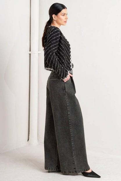 NOIR LINEAR SWEATER KNIT JACKET Flying Tomato