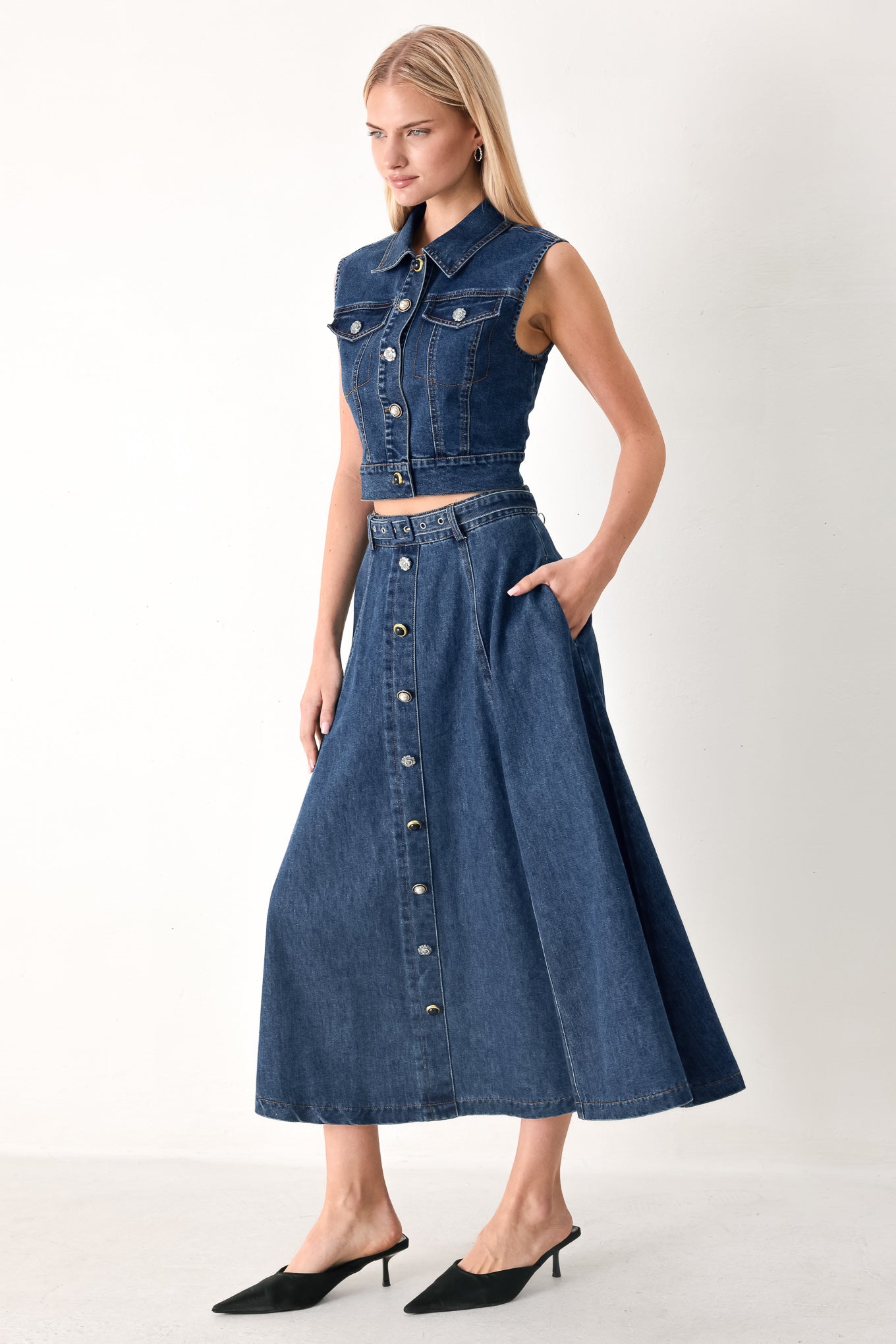 SWEET TALKER DENIM CROP VEST Flying Tomato