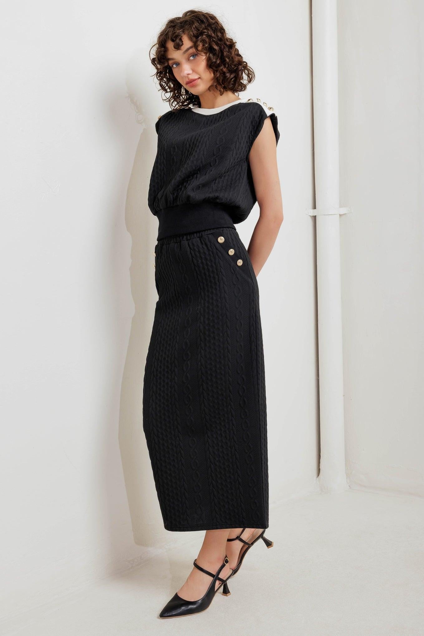 URBAN LUXE COMMAND KNIT MIDI SKIRT Flying Tomato