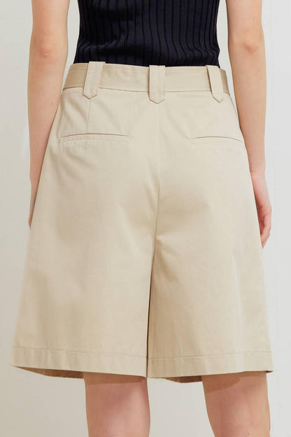 MODERN VOYAGER WOVEN BERMUDA SHORT Flying Tomato