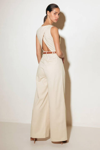 EVERYDAY ESSENTIAL WOVEN JUMPSUIT Flying Tomato