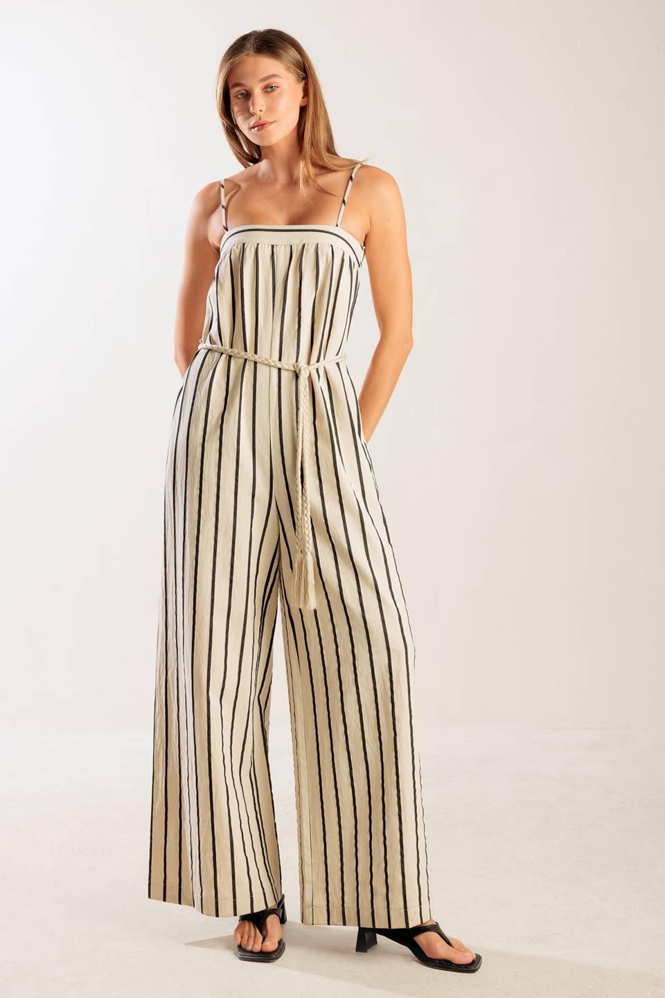 JUST THE BEGINNING WOVEN JUMPSUIT Flying Tomato