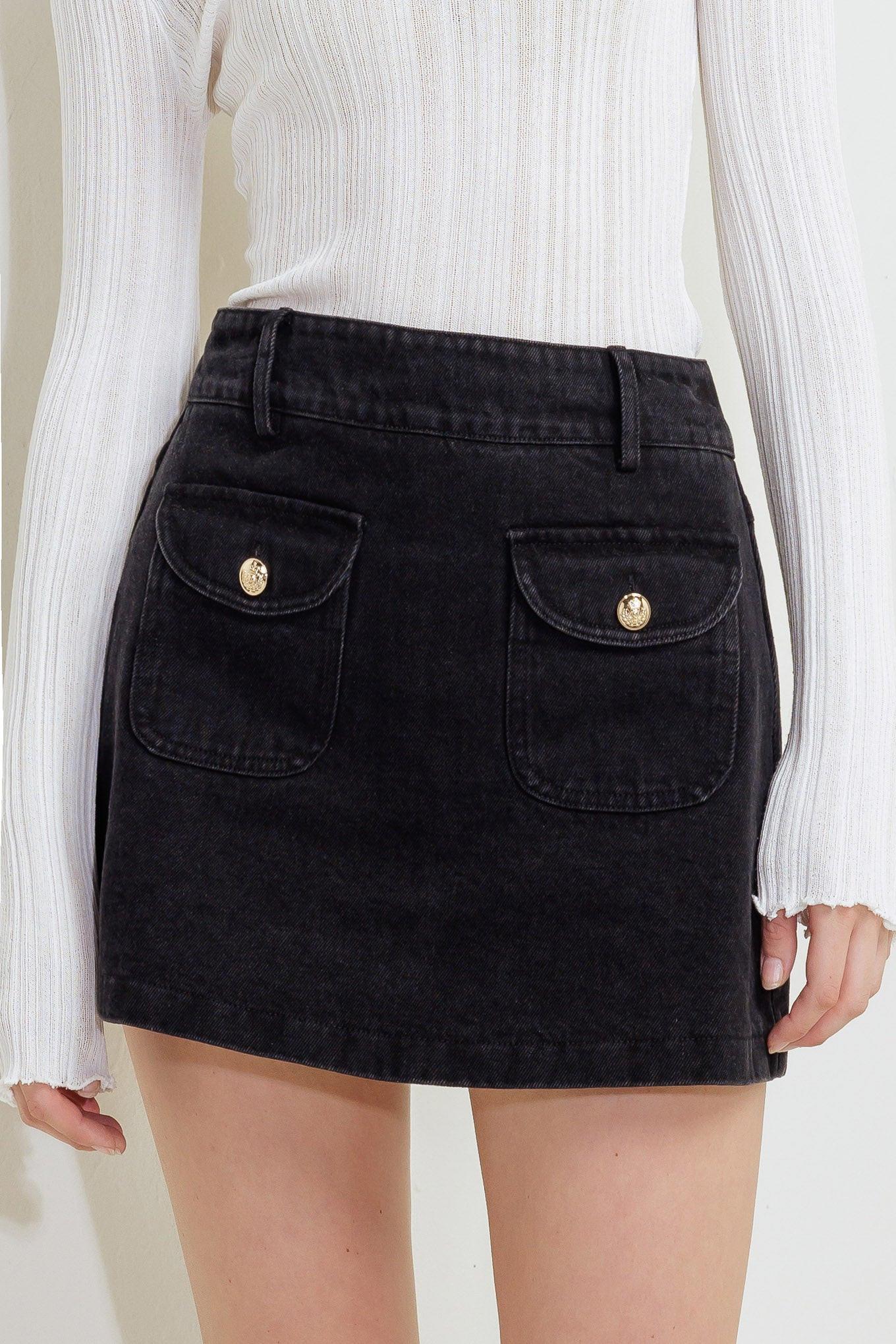TAILORED FLOW BLACK WOVEN SKORT Flying Tomato
