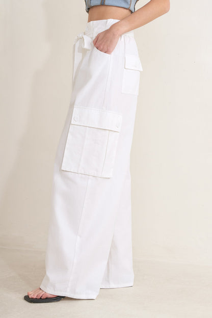 WHITE DRIFT WOVEN CARGO PANTS Flying Tomato