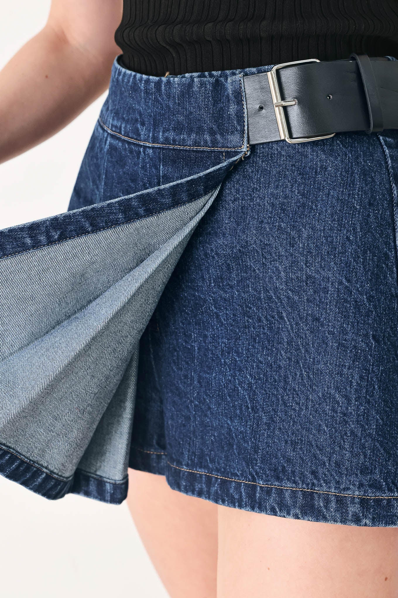OFF DUTY DENIM SKORT Flying Tomato