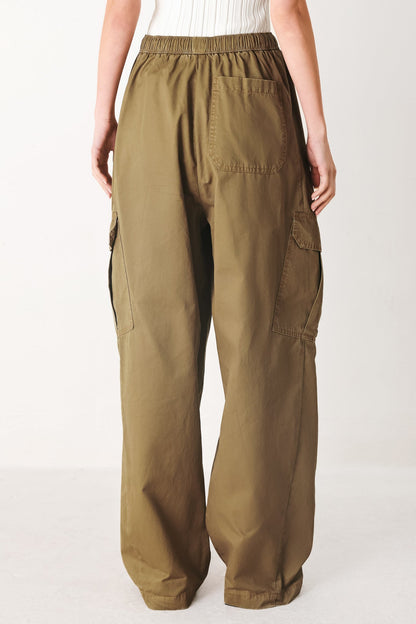 STAY IN MOTION WOVEN BARREL PANTS Flying Tomato