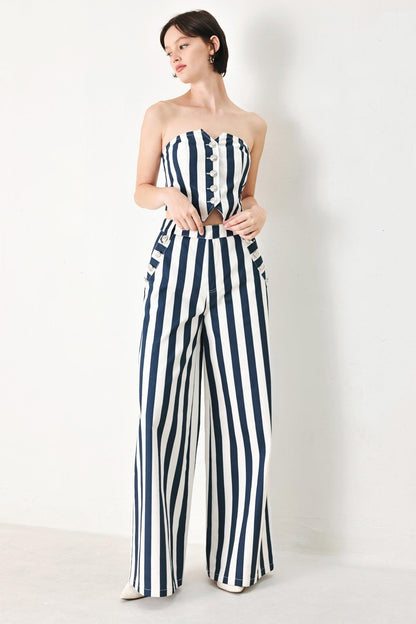 NAVY BLOSSOM WOVEN PANTS Flying Tomato