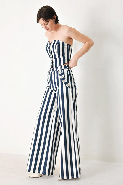 NAVY BLOSSOM WOVEN PANTS Flying Tomato