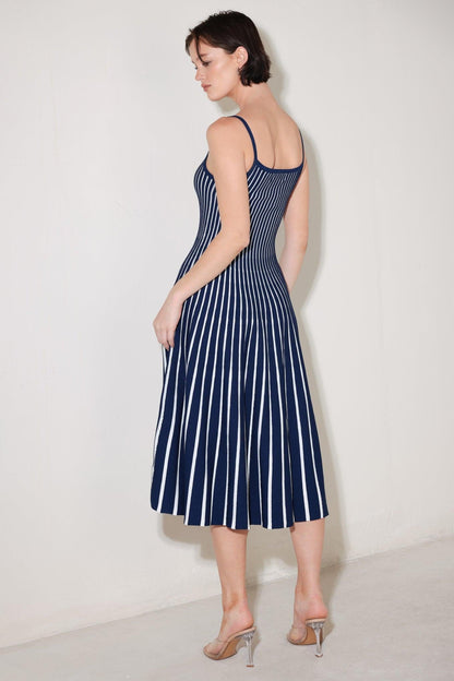 BOARDWALK BEAUTY SWEATER MIDI DRESS Flying Tomato