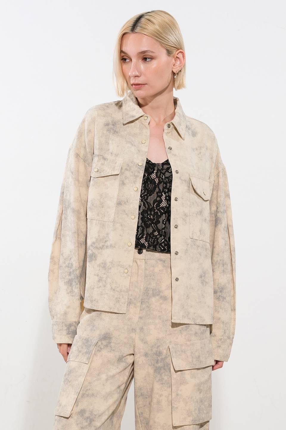 IN THE SPOTLIGHT WOVEN TOP Flying Tomato
