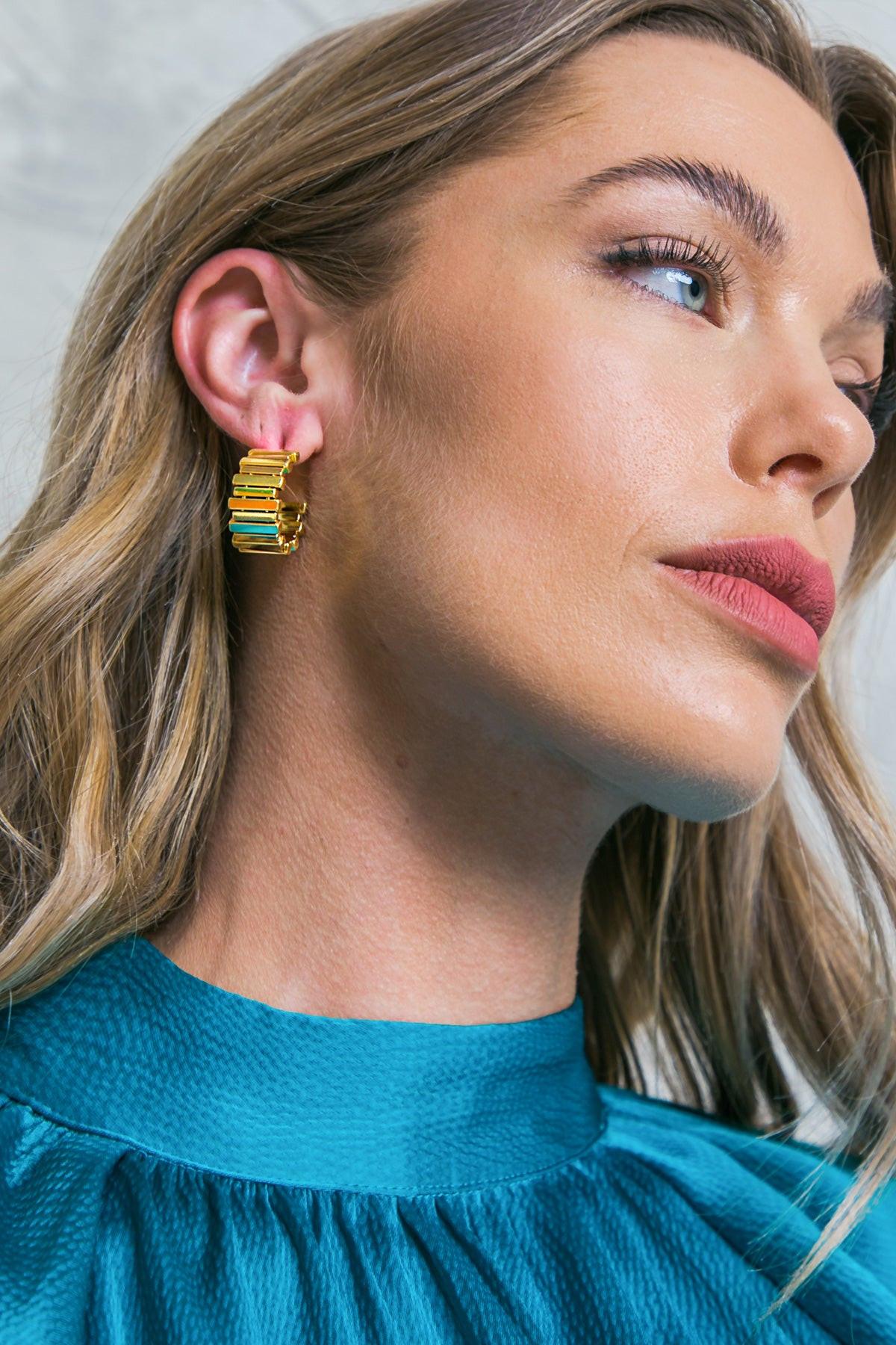 DIP RIBBED STUD EARRINGS Flying Tomato