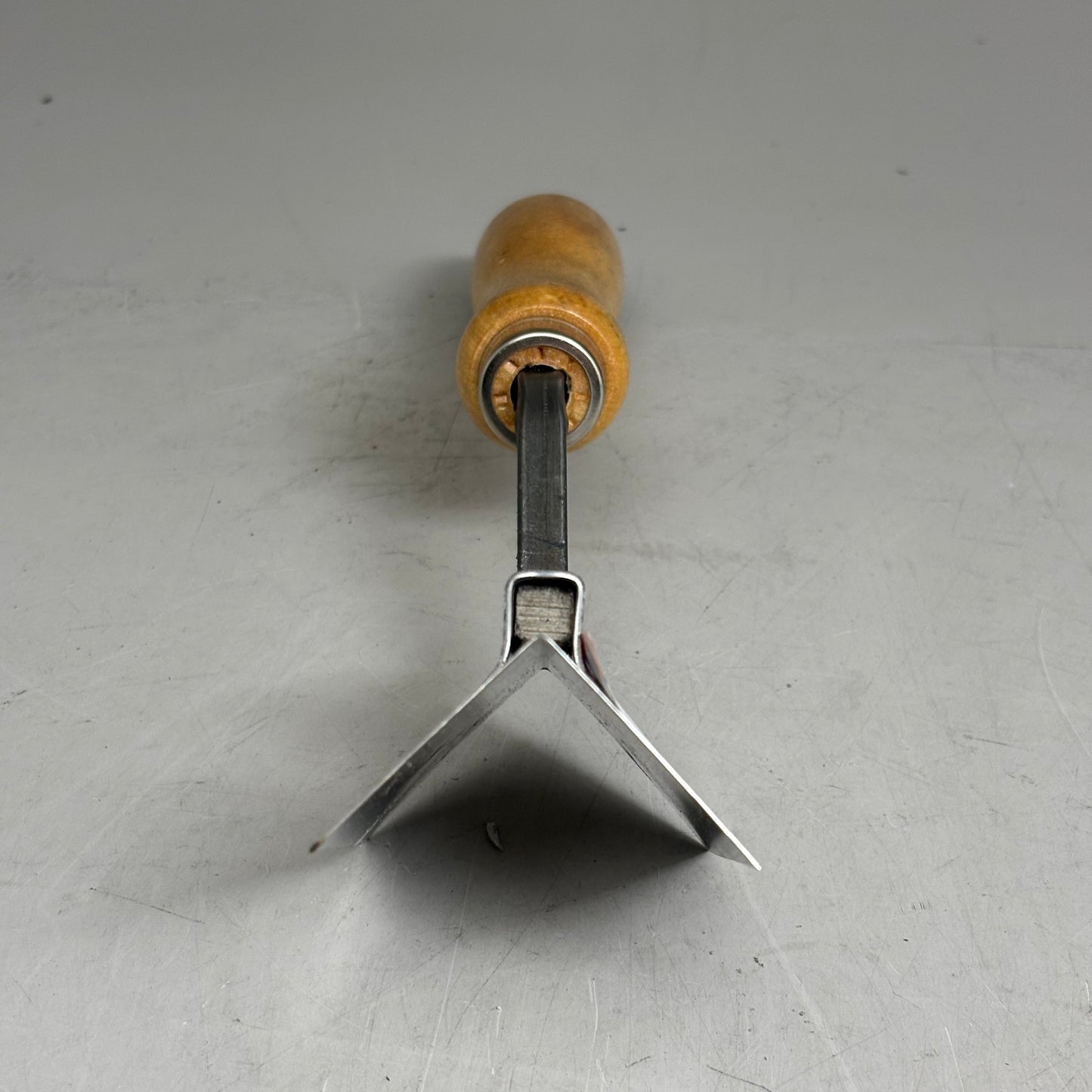 KRAFT TOOL CO EIFS Outside Corner Tool with Wood Handle 3" x 1-1/2" PL506 PayWut