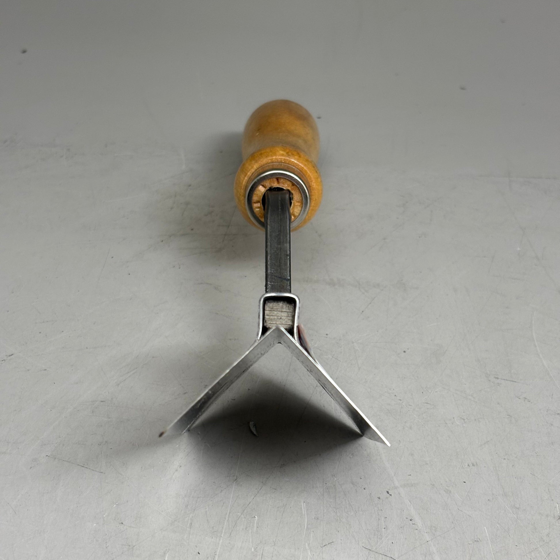 KRAFT TOOL CO EIFS Outside Corner Tool with Wood Handle 3" x 1-1/2" PL506 PayWut