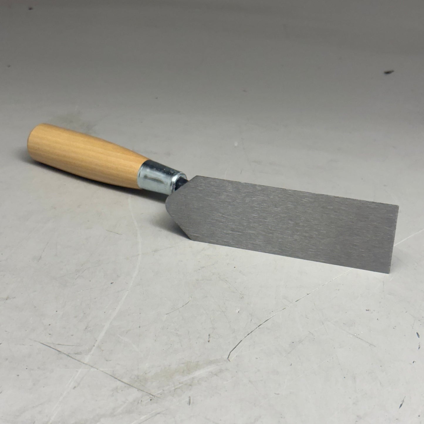 KRAFT TOOL CO Margin Trowel with Wood Handle 5" x 1-1/2" GG431 PayWut
