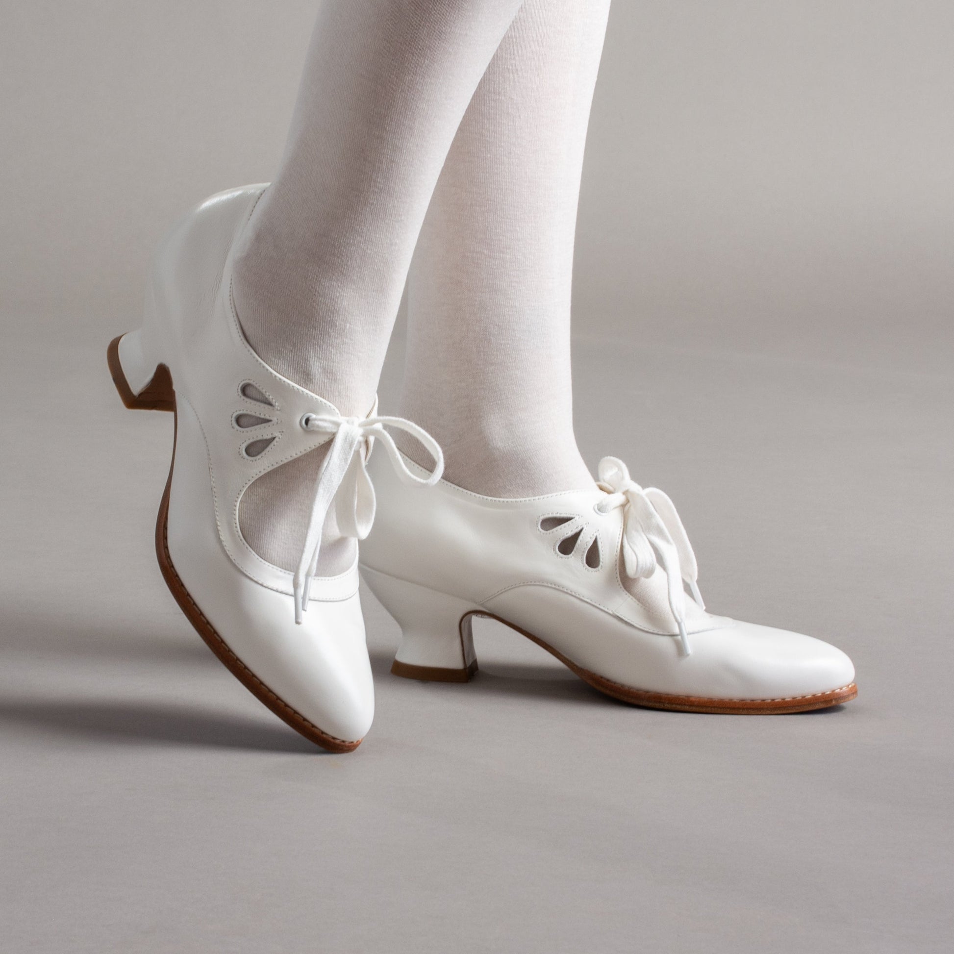 Gibson Edwardian Leather Shoes (Soft Ivory) American Duchess