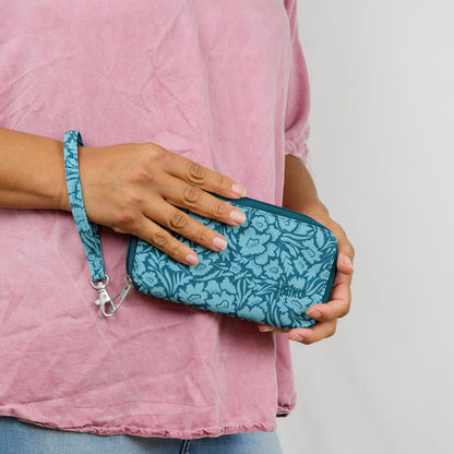 Intrepid Wallet Haiku Bags