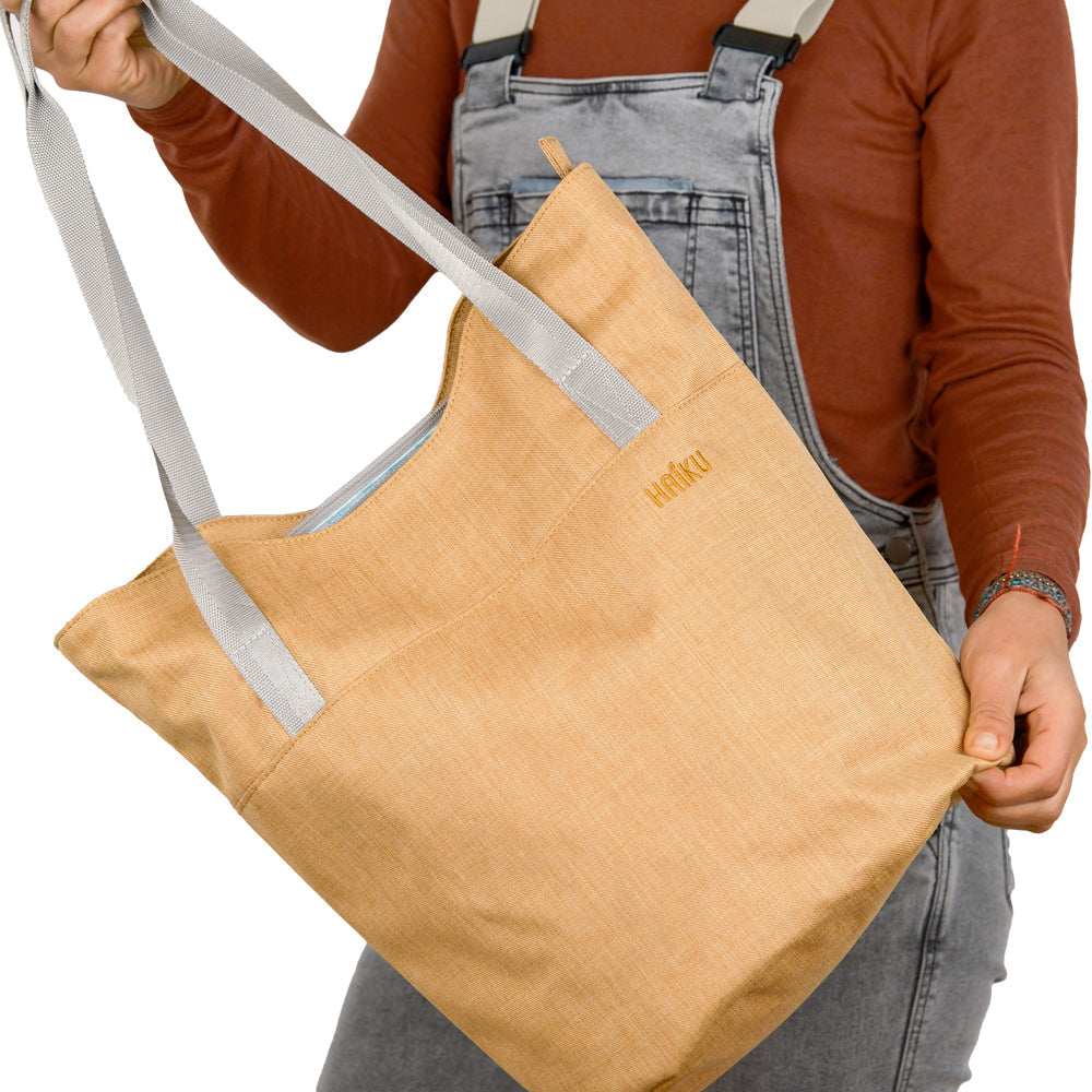 Ridgeway Tote Haiku Bags