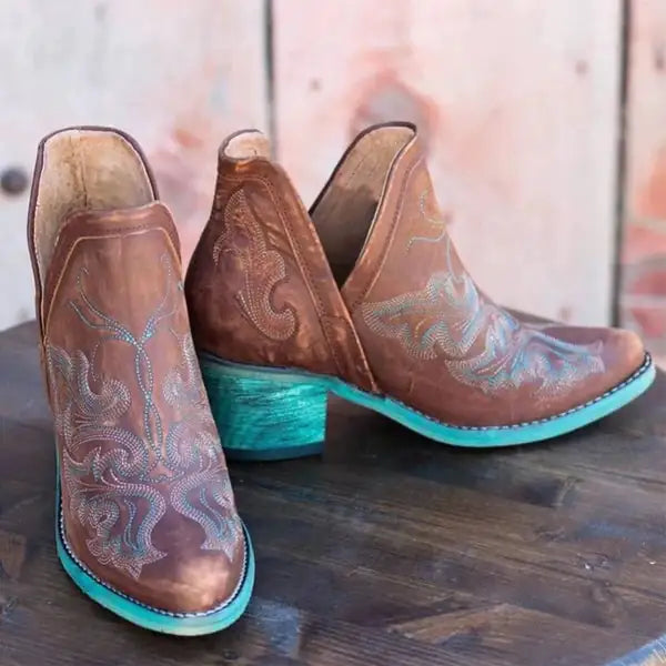 Embroidered Ankle Boots with Thick High Heels (Large Size)