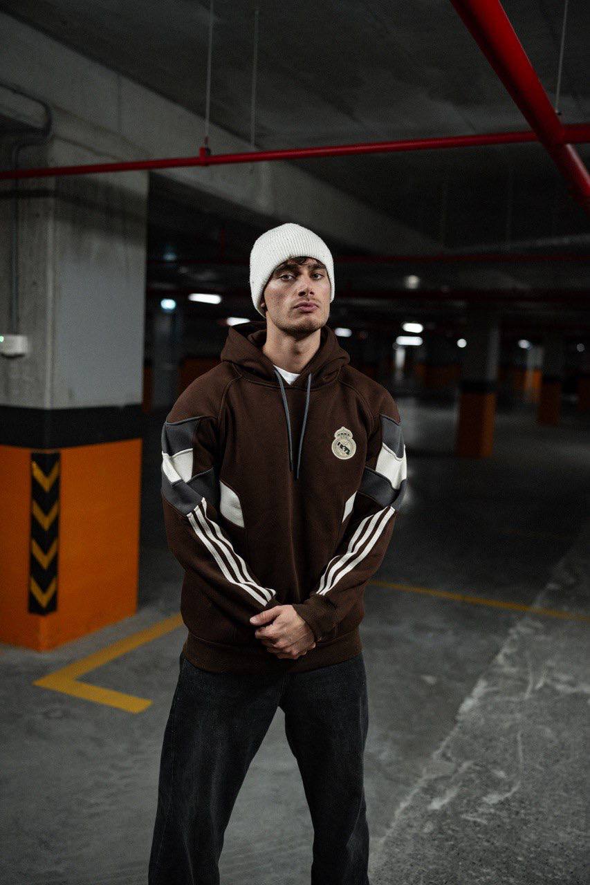 Real Madrid Hooded Oversized Sweatshirt - Stylish and Comfortable Withinblack