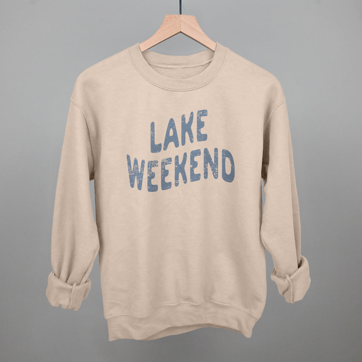 Lake Weekend Distressed Ivy + Cloth