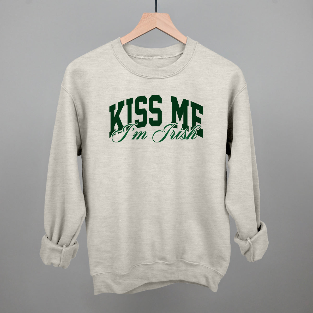 Kiss Me I'm Irish (Arch + Script) Ivy + Cloth