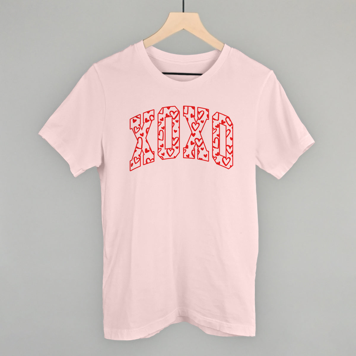 XOXO Arch + Hearts Ivy + Cloth