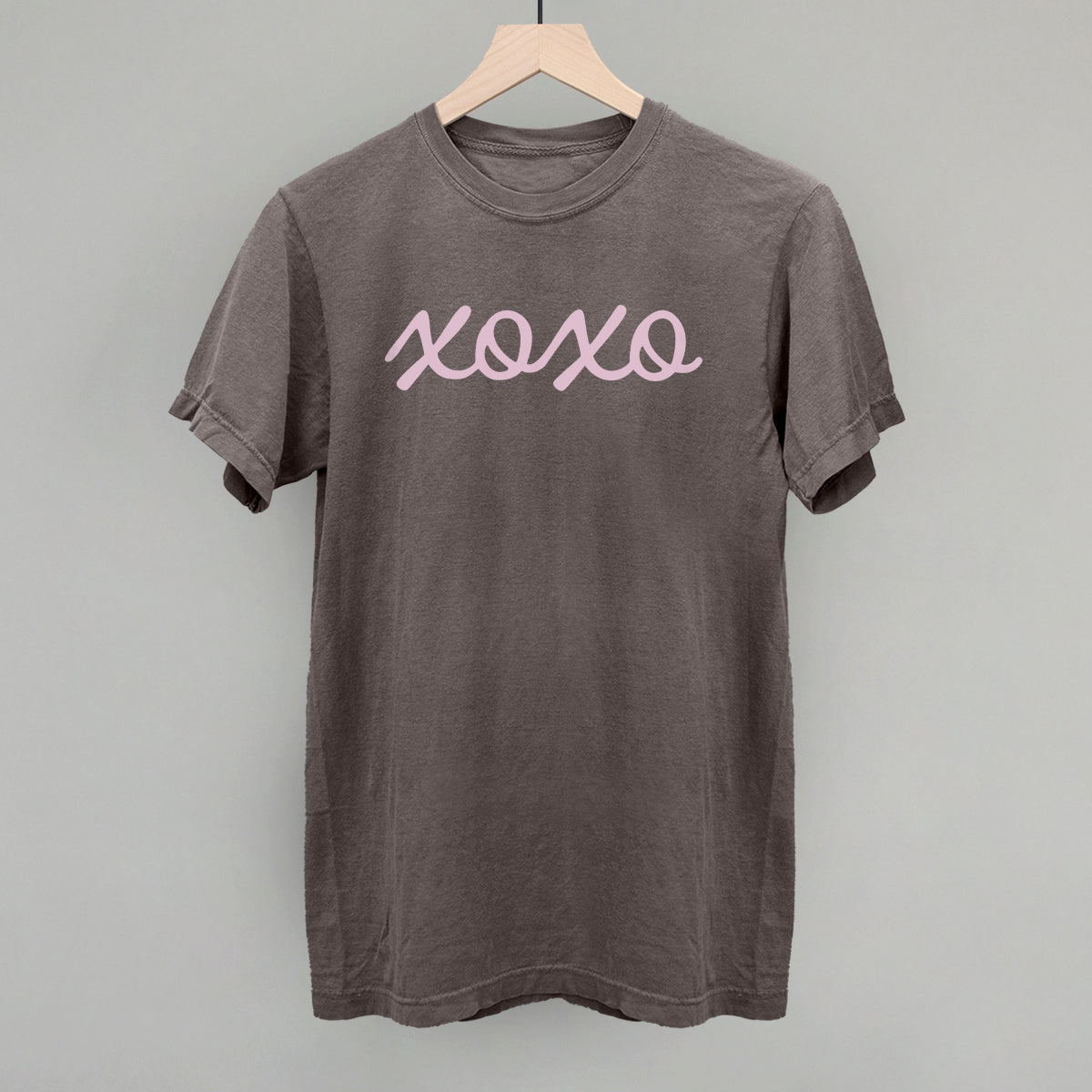 XOXO Cursive Script Ivy + Cloth
