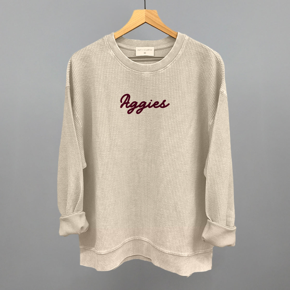 Aggies Script Ivy + Cloth