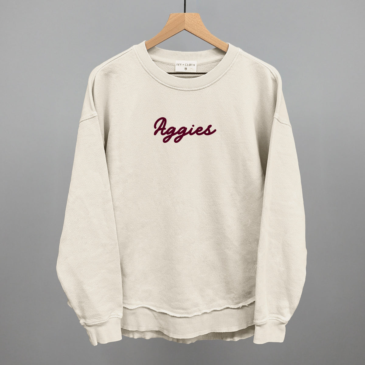 Aggies Script Ivy + Cloth