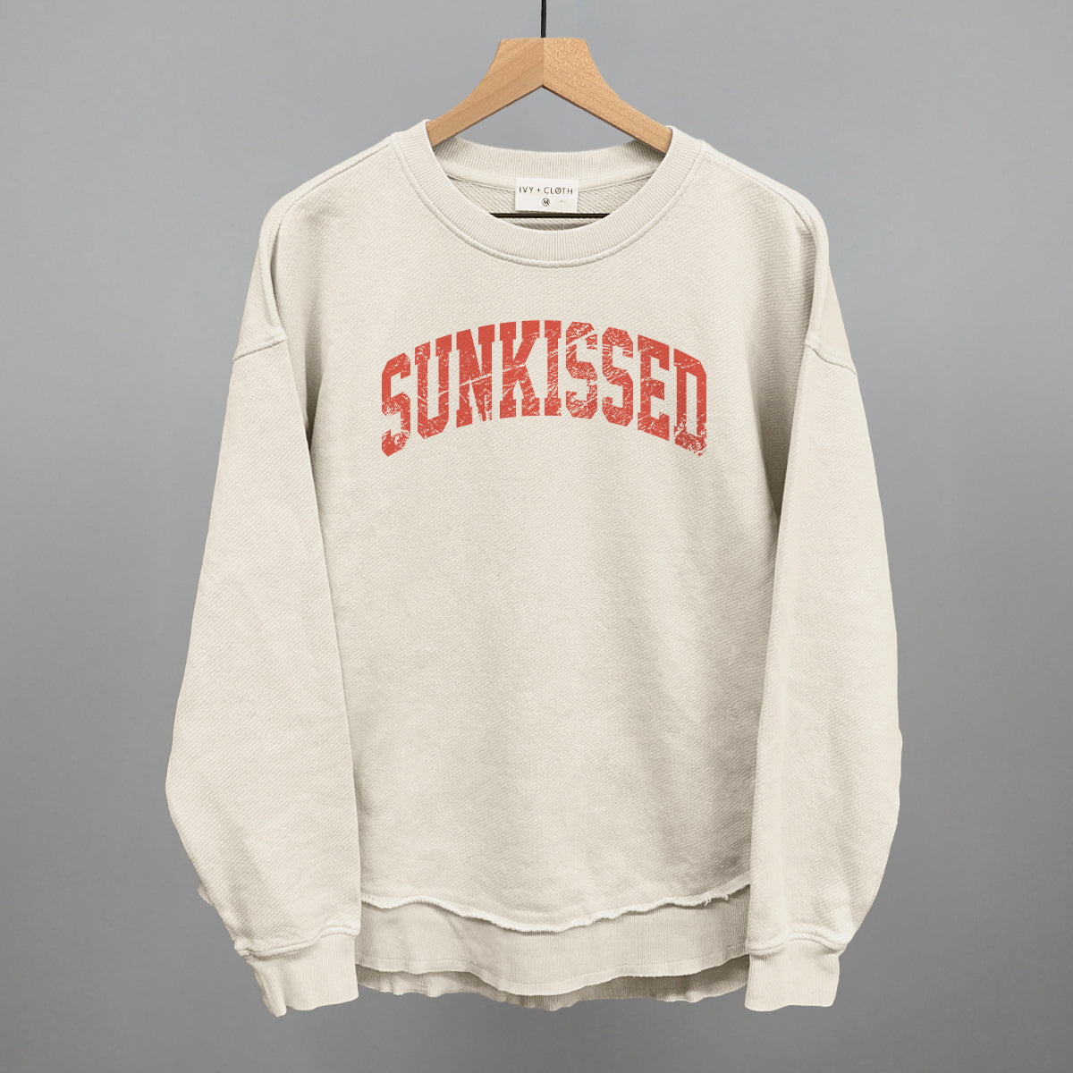 Sunkissed Distressed Arch Ivy + Cloth