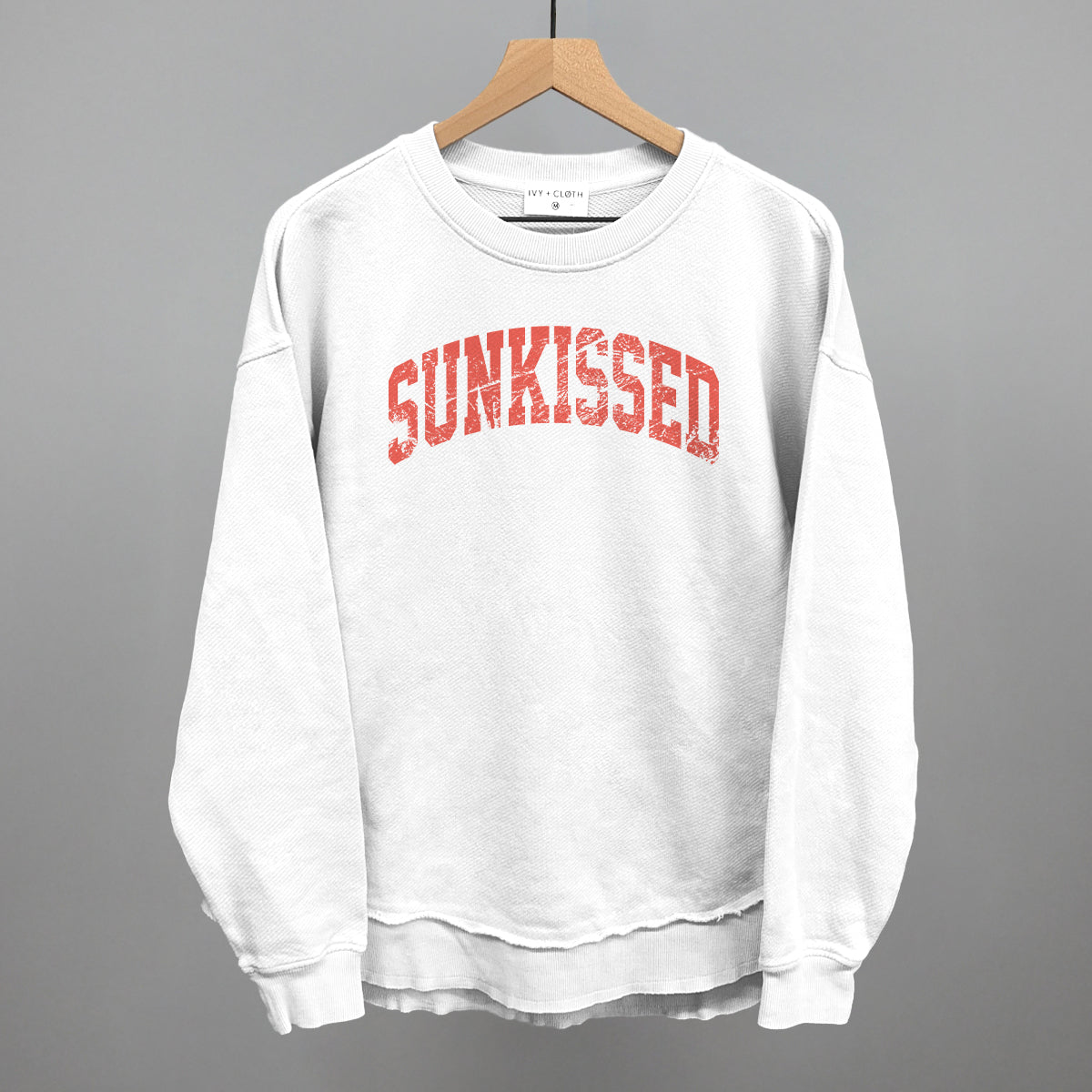 Sunkissed Distressed Arch Ivy + Cloth