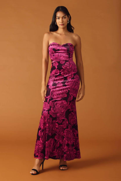 FALLING INTO PLACE VELVET MAXI DRESS Flying Tomato