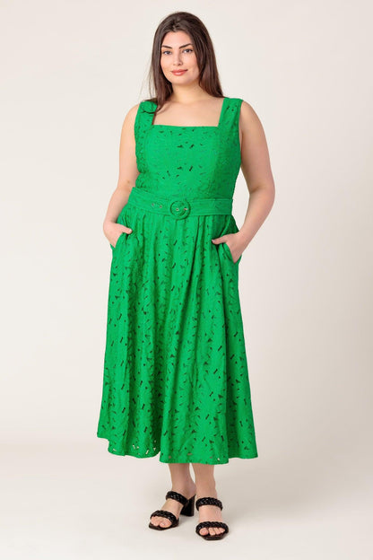 DAFFODILS & DAYDREAMS WOVEN LACE MIDI DRESS Flying Tomato