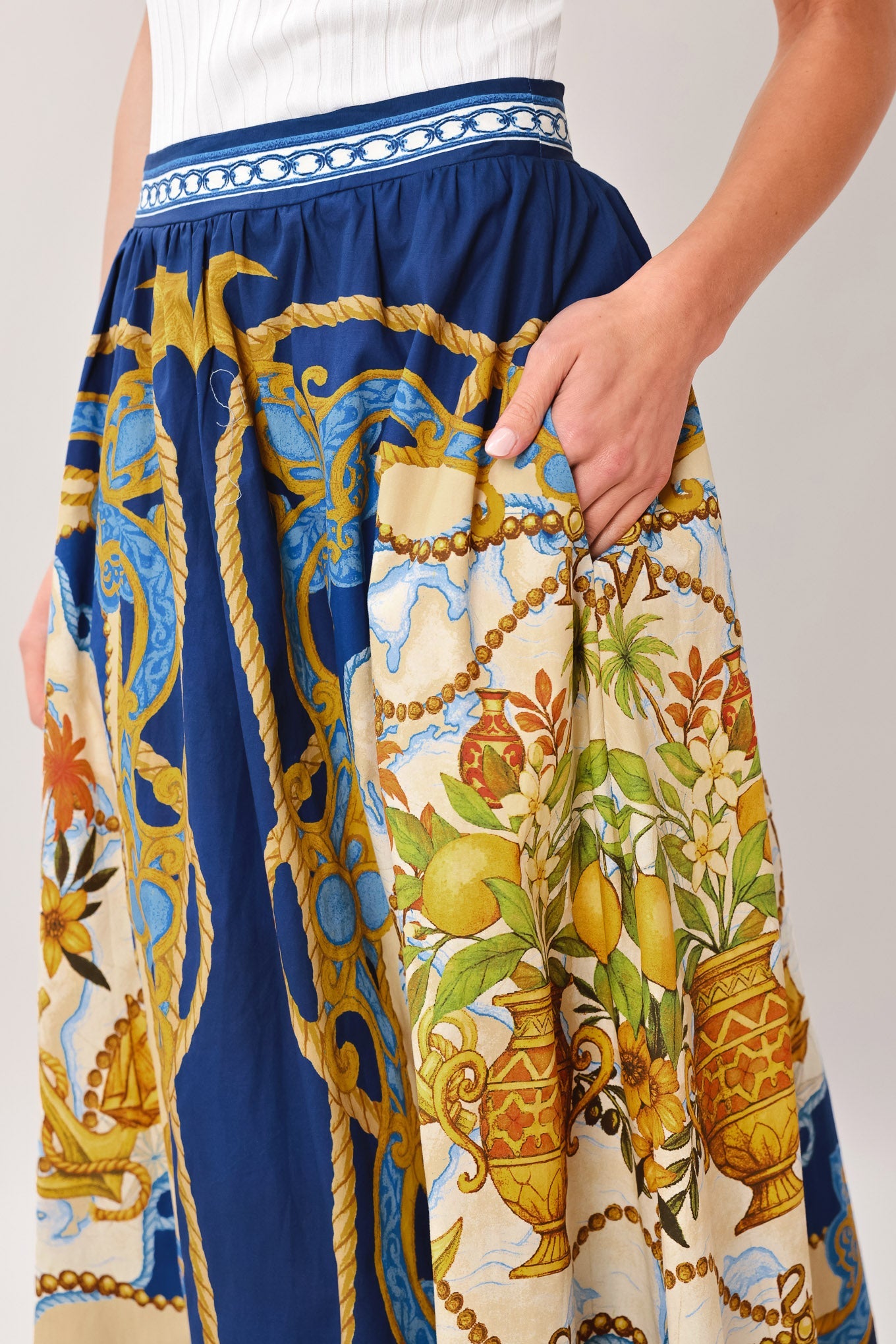 BAROQUE ESCAPE WOVEN MIDI SKIRT Flying Tomato