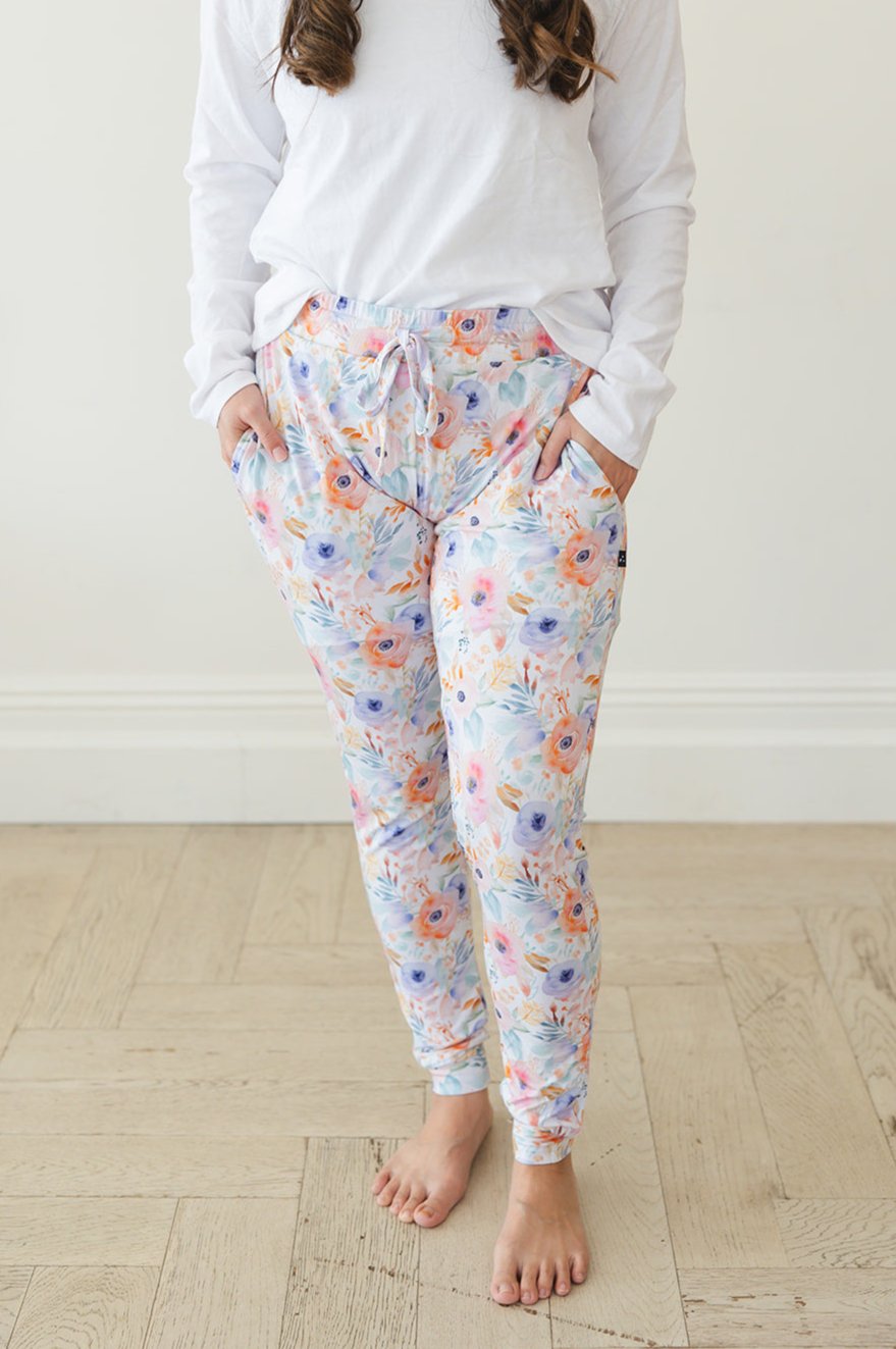 Macie - Women's Jogger Blush Lotus