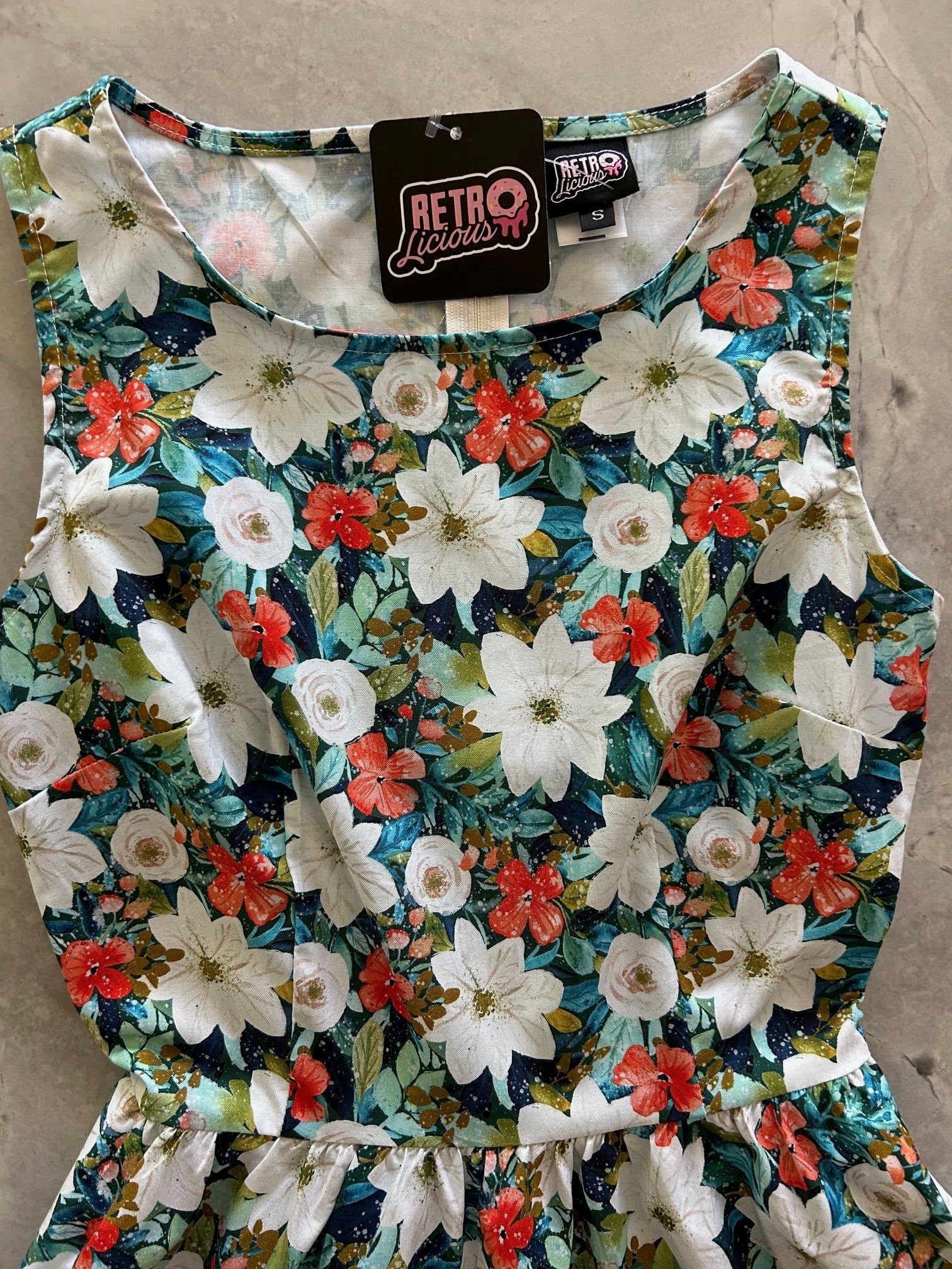 Winter Floral Vintage Dress Retrolicious