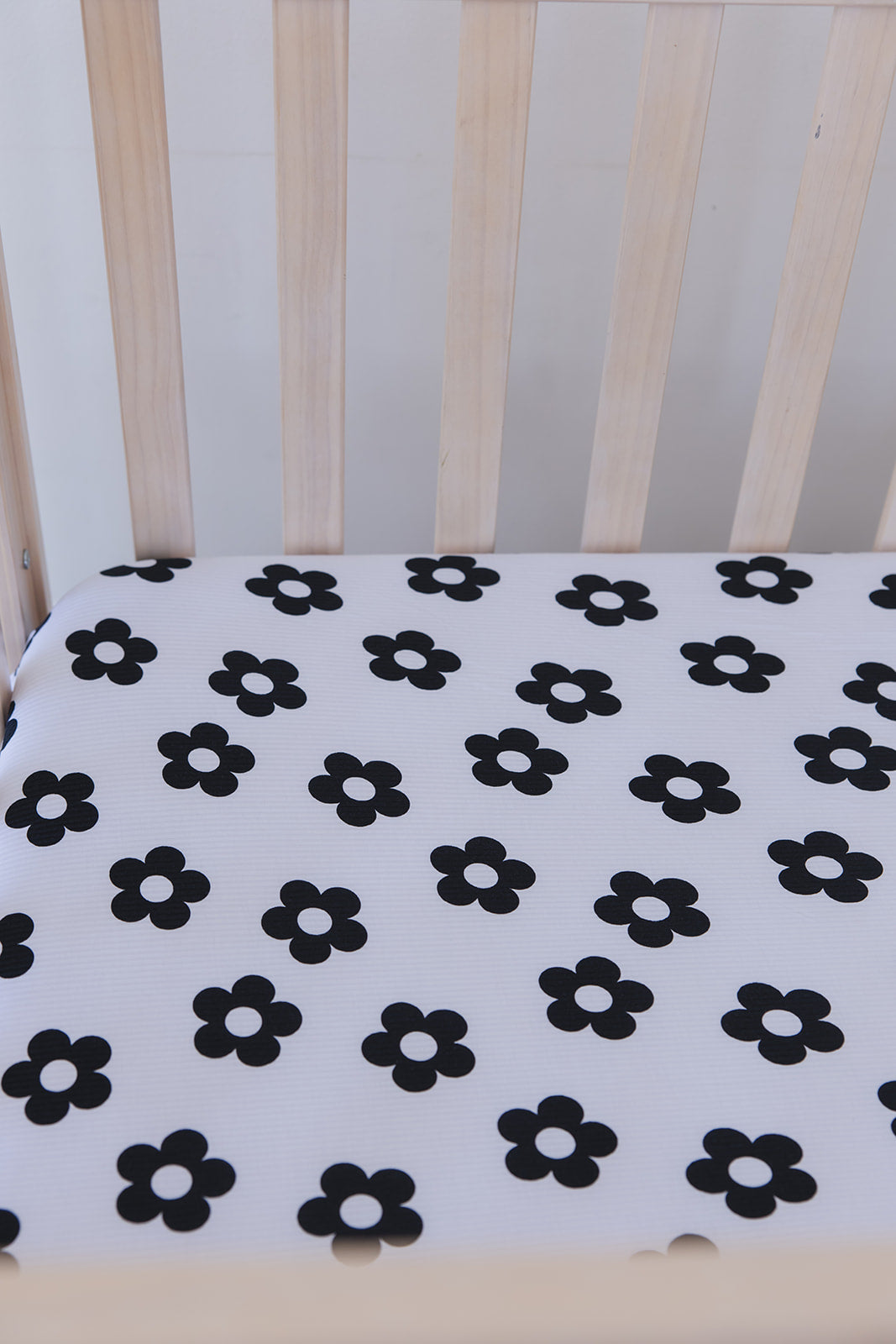 Presley (ribbed) - Crib Sheet Blush Lotus
