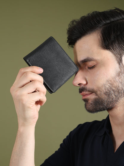 Black Textured Leather Mens Wallet Classy Leather Bags