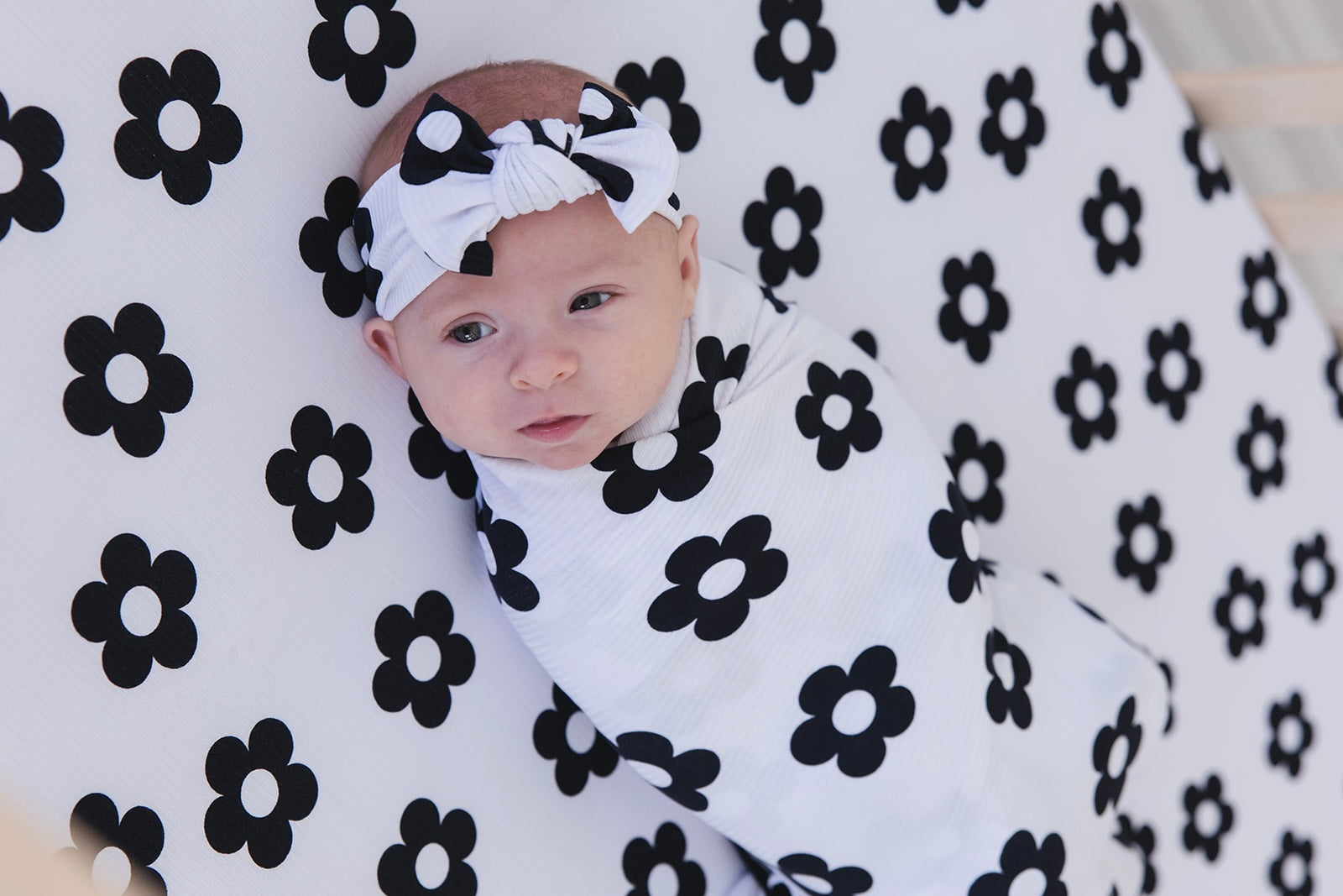Presley (ribbed) - Swaddle Set Blush Lotus