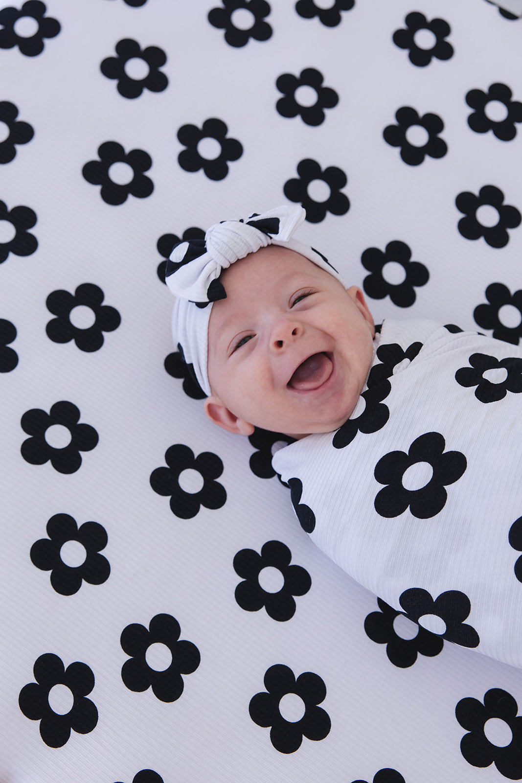 Presley (ribbed) - Swaddle Set Blush Lotus