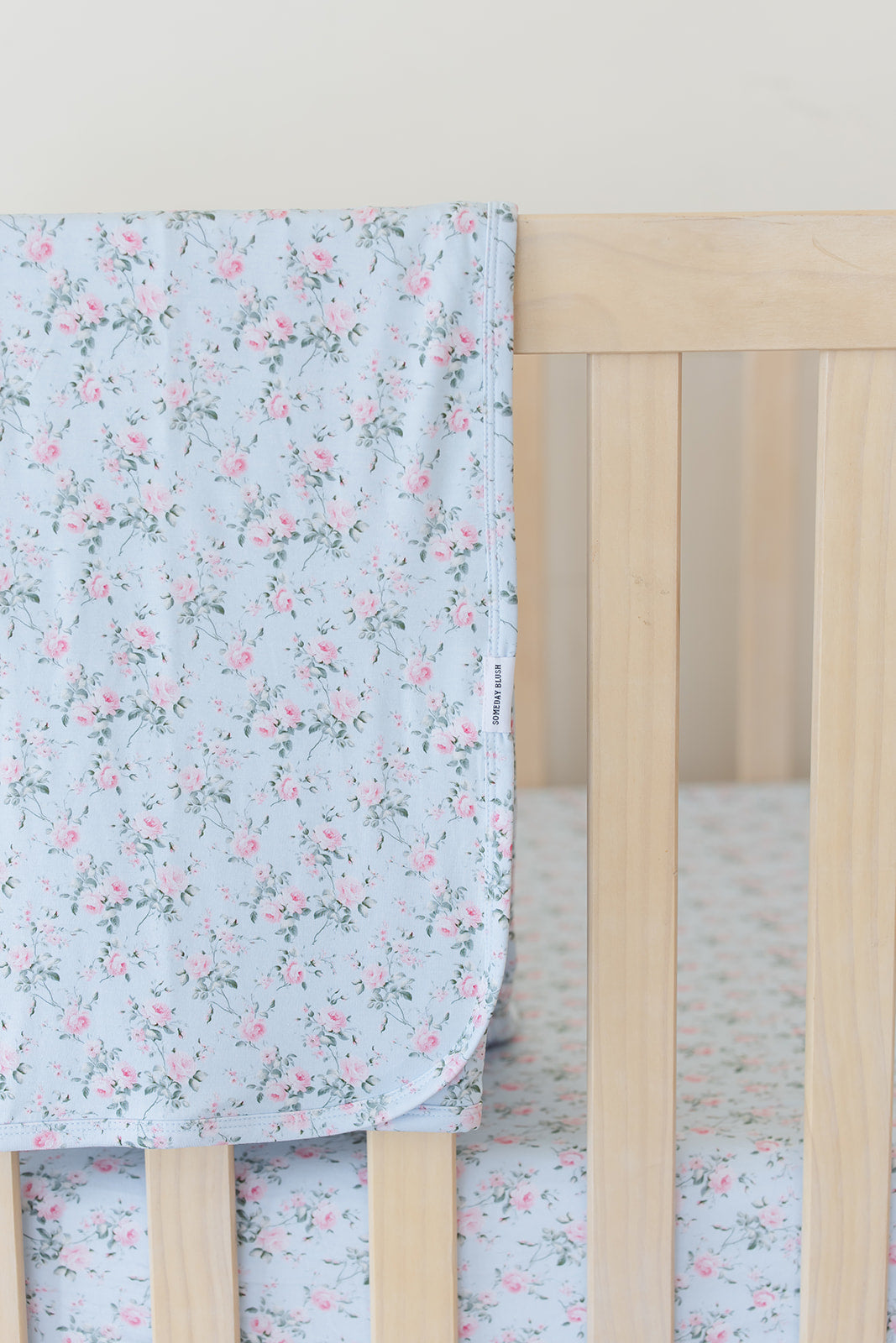 Eloise - Lightweight Blanket Blush Lotus