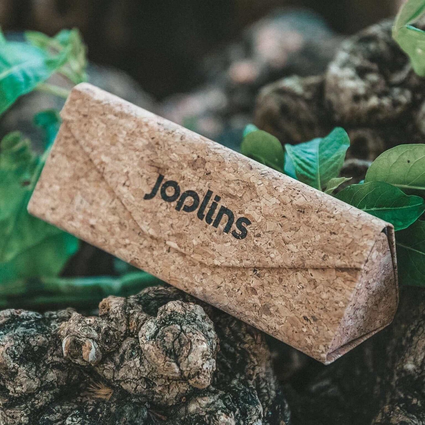 Fold & Go - Tri-fold Sunglasses Cork Case JOPLINS® | Premium Sustainable Sunglasses
