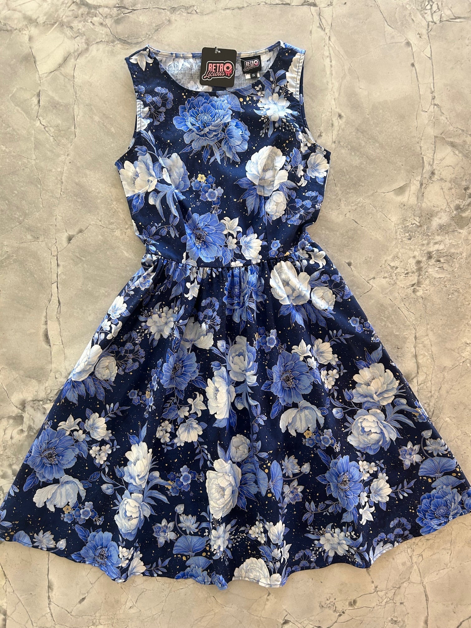 Metallic Floral Vintage Dress - Large Only Retrolicious