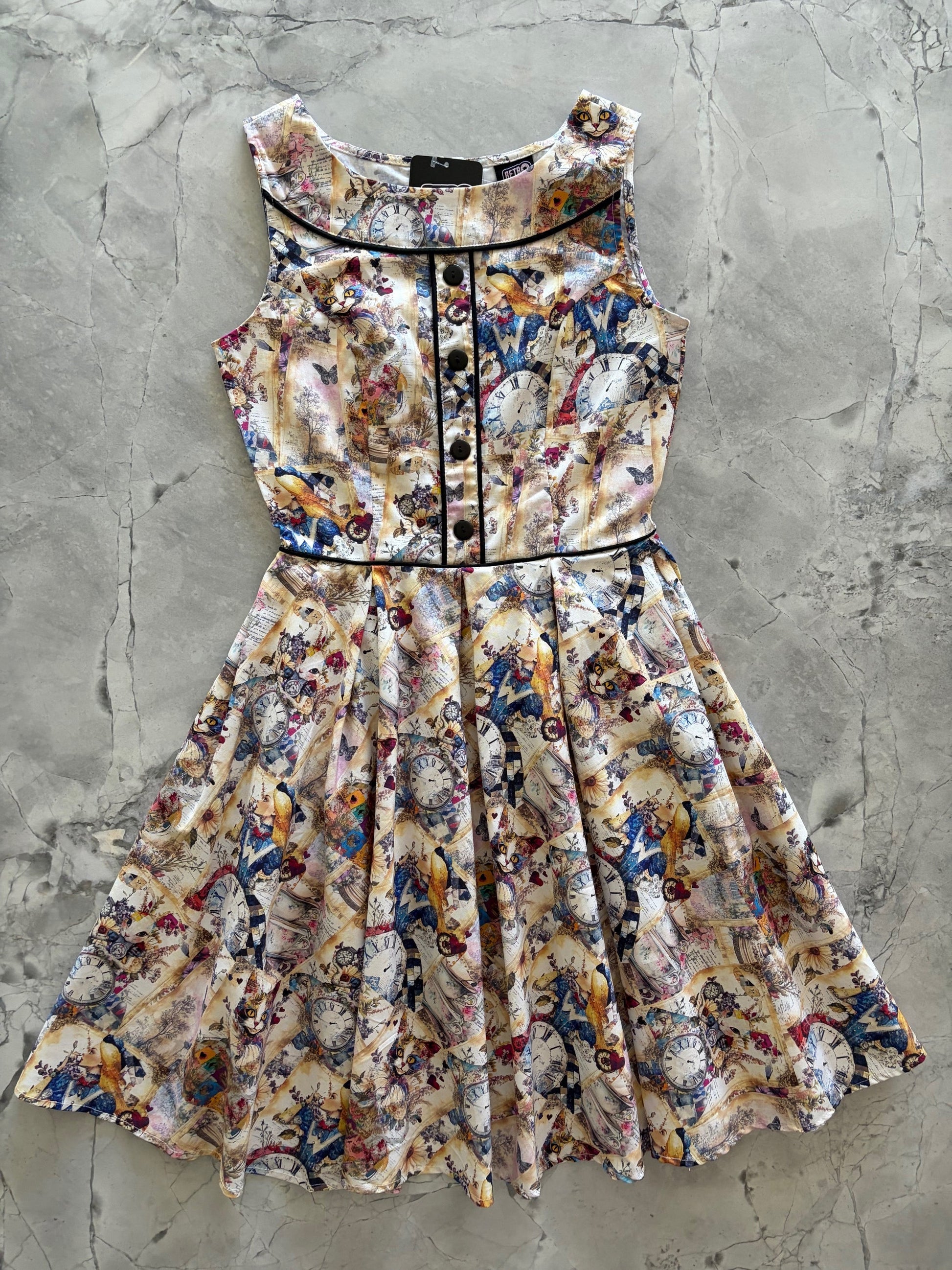 Elizabeth Dress in Wonderland - Medium only, 1 left! Retrolicious