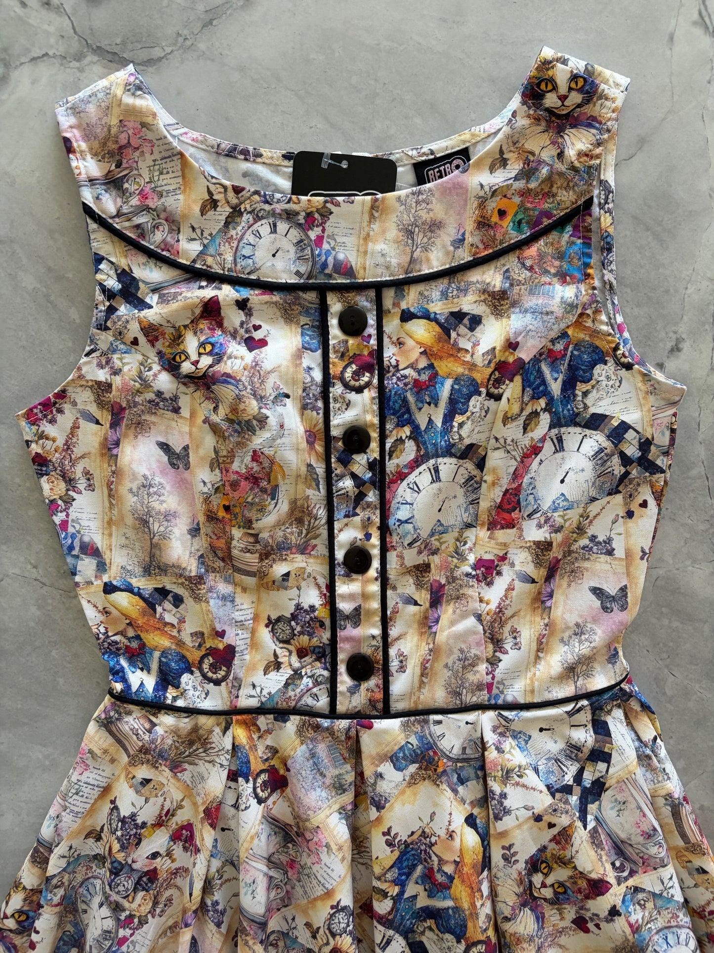Elizabeth Dress in Wonderland - Medium only, 1 left! Retrolicious