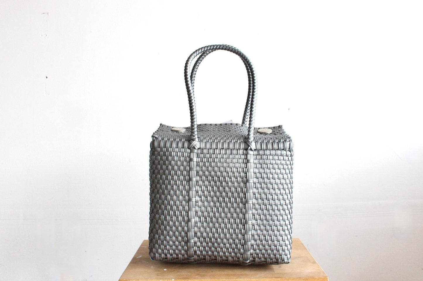 MexiMexi Silver Mexican Handbag - Woven Plastic Bag made in Mexico. MexiMexi