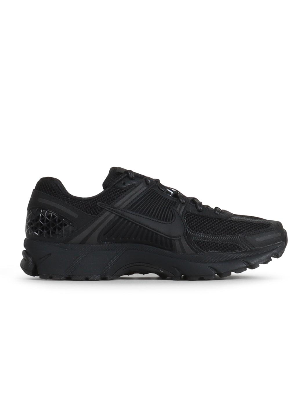 Nike Mens Zoom Vomero 5 - Triple Black Denim Exchange