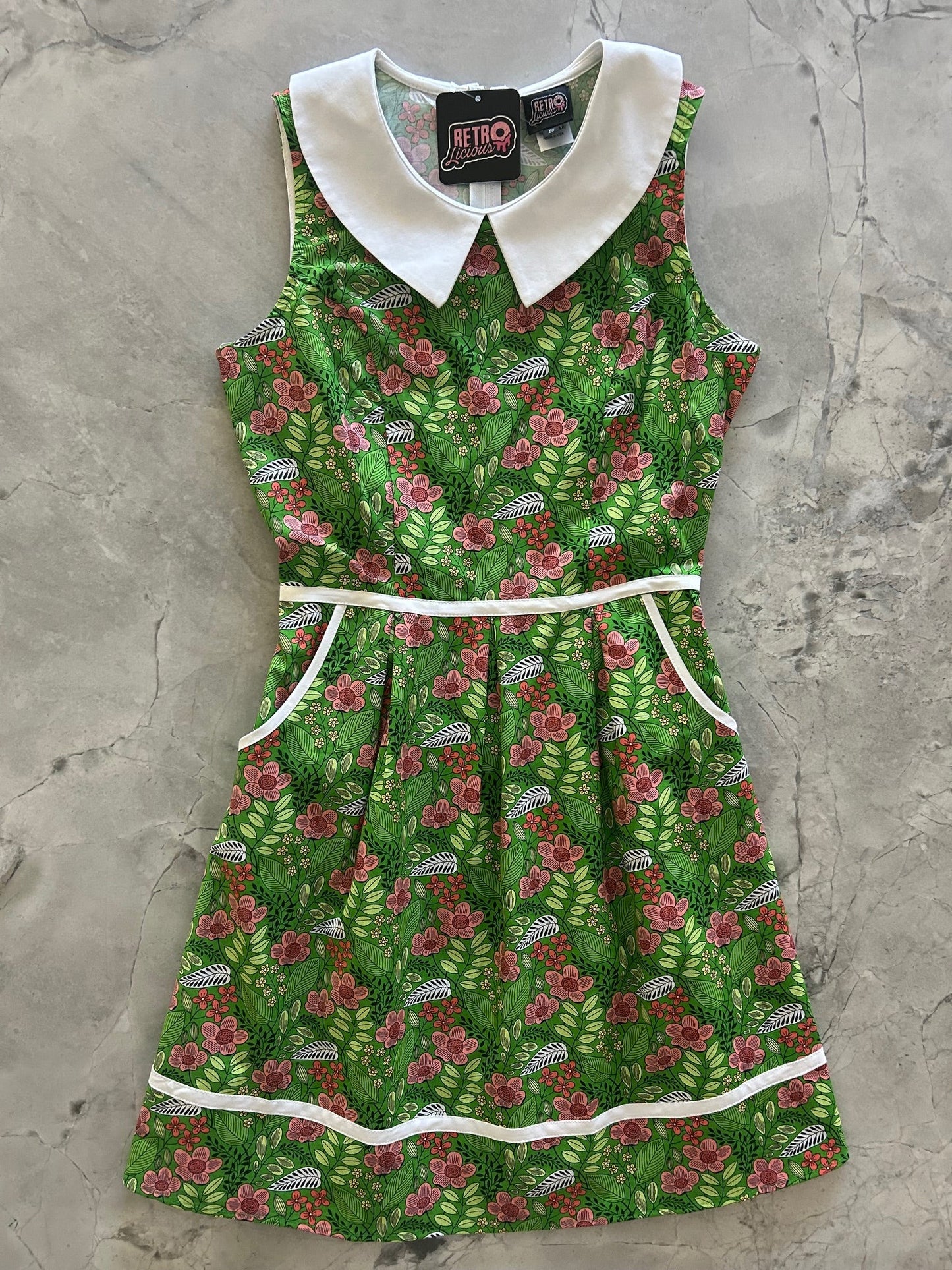 Flowers Collared Dress Retrolicious
