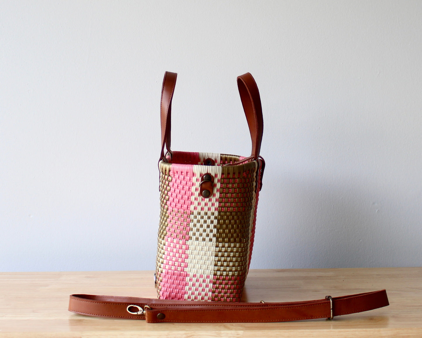 Coral & Gold Handwoven Purse by MexiMexi MexiMexi